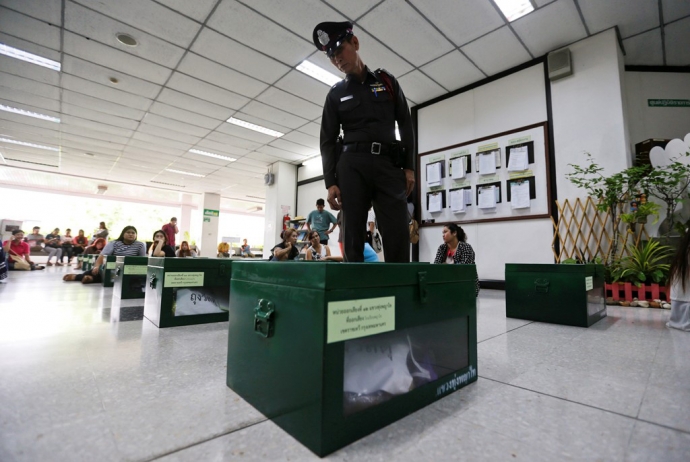 Khoảng 50 triệu cử tri Thái Lan tham gia vào cuộc 