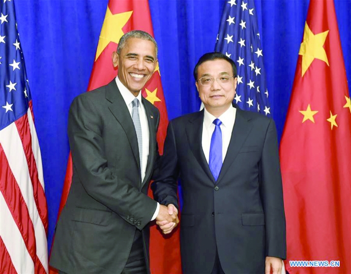 Tổng thống Mỹ Barack Obama vui vẻ bắt tay Thủ tướn