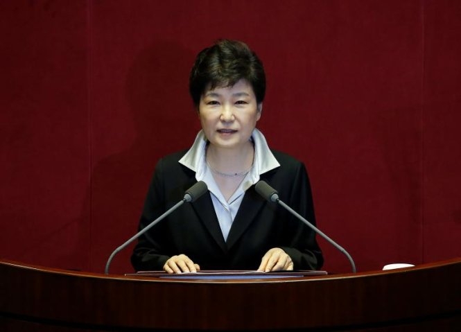 Luật sư đại diện cho Park đề nghị hoãn ngày thẩm v