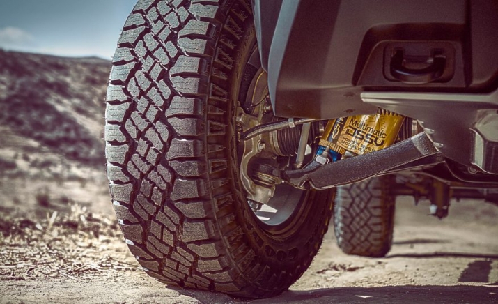 2017-Chevrolet-Colorado-ZR2 4