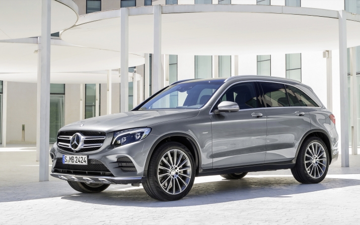 Mercedes-GLC-2016 1