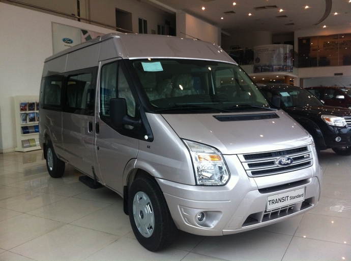 Xe-ford-transit-16-chỗ