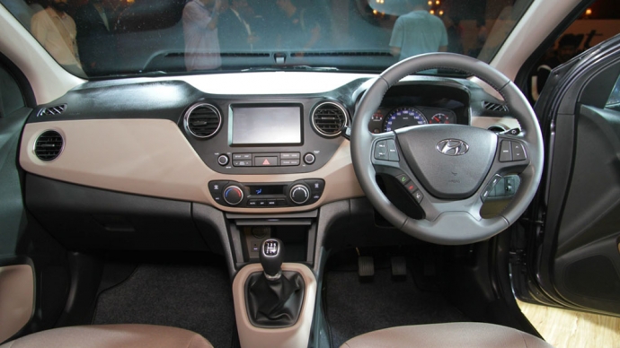 2017-Hyundai-Xcent-India-5