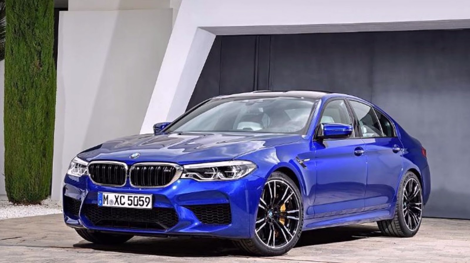 2018-BMW-M5-2