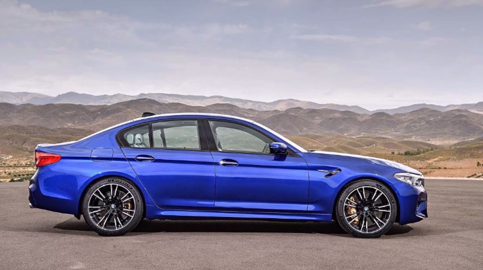 2018-BMW-M5-6