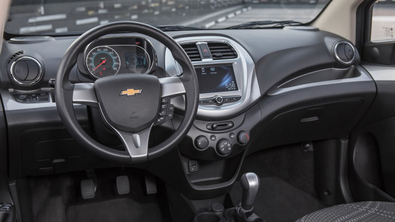 2018-chevrolet-beat-notchback-dashboard