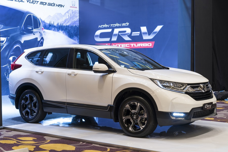 Cao hơn các đối thủ gần 300 triệu, cơ hội nào cho Honda CR-V?