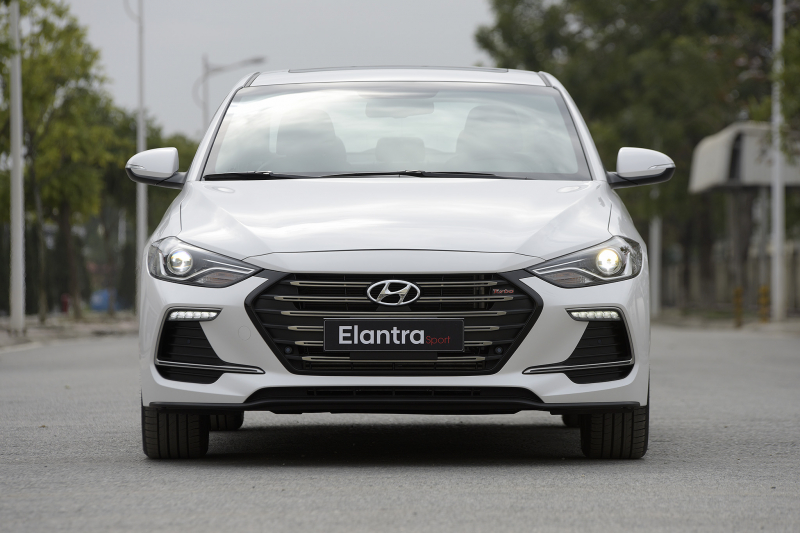 Elantra SPORT - 3