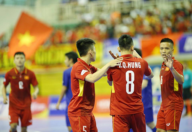 futsal-viet-nam-dai-bac-trung-hoa