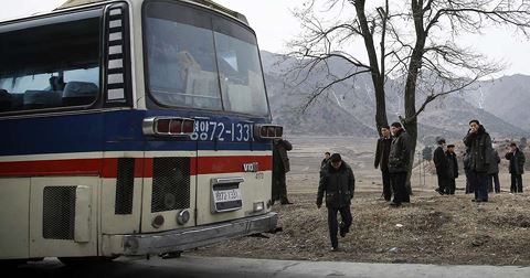 2404 xe buýt du lịch tại Triều Tien.