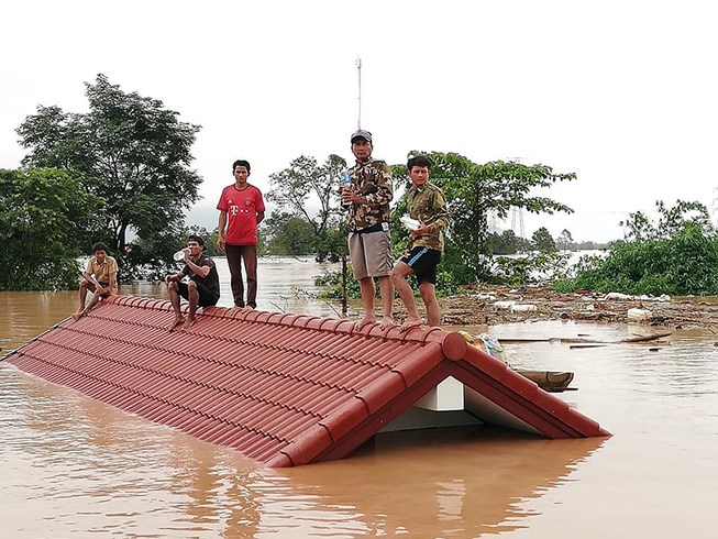 Vỡ đập thủy điện ở Lào khiến hàng trăm nghìn người