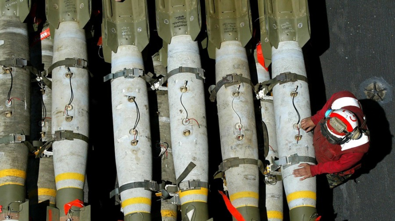 MK-82 bomb