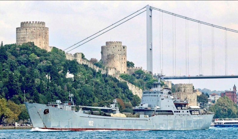 tàu Nga cập cảng Syria 2