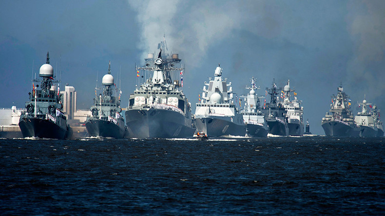 Tàu chiến Nga tham gia lễ kỷ niệm ngày Hải quân Ng