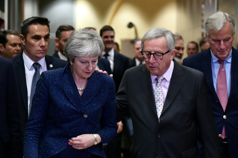 Thủ tướng Anh Theresa May gặp Chủ tịch EC