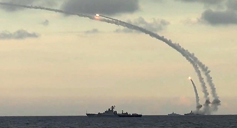 tên lửa phóng từ tàu của Nga