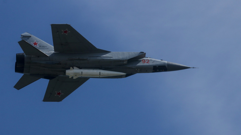 MIG-31 được trang bị tên lửa Kinzhal 2