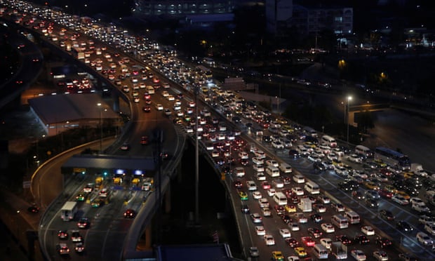 Giao thông ở Bangkok khoảng 41 tai nan xe hoi tron