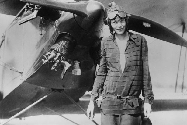 Earhart biến mất trong hành trình vòng quanh thế giới của mình