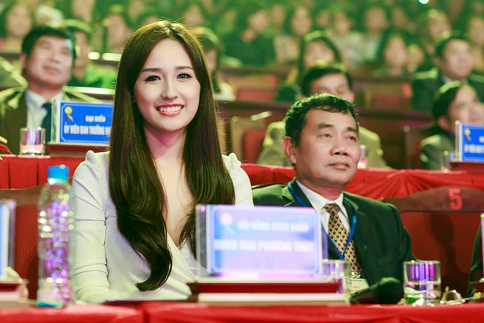 Hoa hậu Mai Phương Thúy tham gia chương trình với tư cách giám khảo.