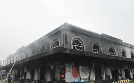 Chợ Phố Hiến tan hoang sau vụ cháy