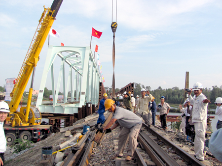 JTC cũng tham gia liên doanh tư vấn dự án thay thế 7 cầu yếu trên tuyến đường sắt Bắc - Nam