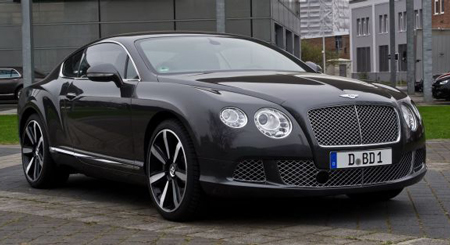 Bentley Continental TCG hai cửa có thể tăng vận tốc từ 0 đến 100km/h trong vòng 4,8 giây với tốc độ tối đa 318km/h
