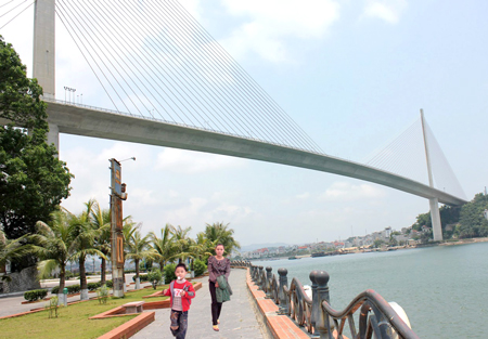 Cầu Bãi Cháy (Quảng Ninh) là một trong những dự án sử dụng vốn STEP của Nhật 