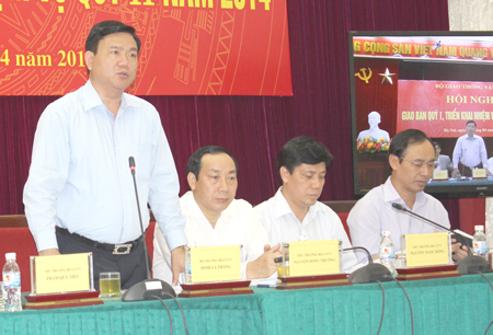 Bộ trưởng Đinh La Thăng phát biểu tại cuộc họp