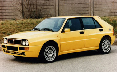 Chiếc Lancia Intergale màu vàng quen thuộc trong những bộ phim Mr.Bean