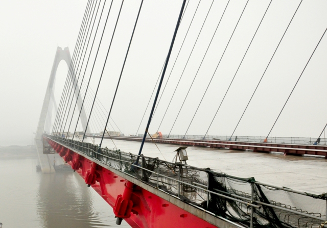 Dự án Cầu Nhật Tân đang nỗ lực về đích vào tháng 10/2014
