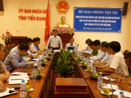 Thứ trưởng Bộ GTVT Nguyễn Văn Thể, phát biểu tại cuộc họp 