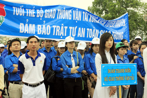 Thời gian qua, Đoàn Thanh niên Bộ GTVT xung kích trên nhiều lĩnh vực xã hội, tuyên truyền ATGT