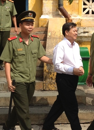 Nguyên Chủ tịch huyện Hóc Môn bị tăng mức án từ 18 lên 20 năm tù