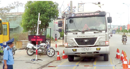 Việc kiểm tra tải trọng xe đã được Kon Tum thực hiện từ cuối năm 2012