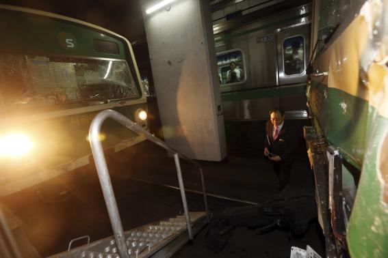 Hiện trường vụ va chạm tàu điện ngầm tại thủ đô Seoul ngày 2/5