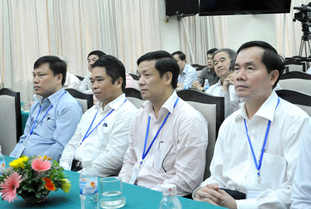 Ông Nguyễn Văn Huyện (ngoài cùng bên phải) đã trúng tuyển trong cuộc thi tuyển Tổng cục trưởng Tổng cục Đường bộ Việt NamẢnh: Phương Dung