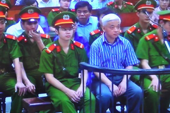 Bị cáo Nguyễn Đức Kiên tại phiên xử ngày 16/4