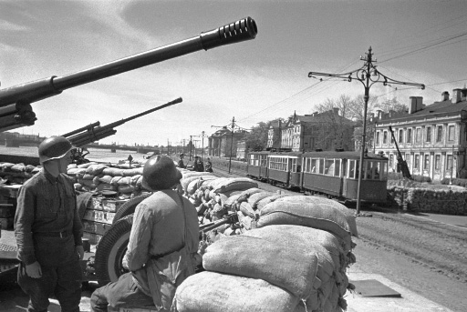 Hồng quân phòng thủ Leningrad