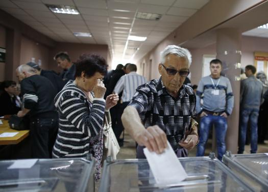 Một điểm bỏ phiếu khác tại Donetsk