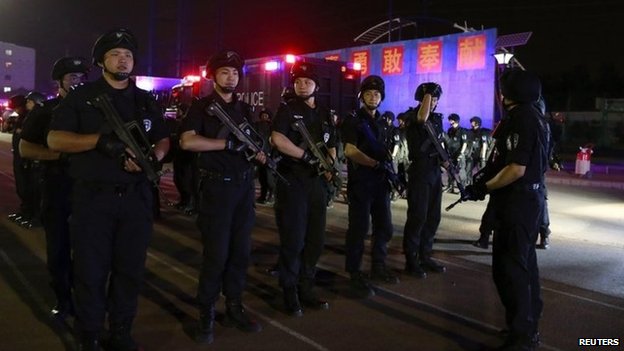 Các lực lượng cảnh sát tuần tra sẽ đóng chốt tại các ngã tư đường lớn trên thủ đô Bắc Kinh