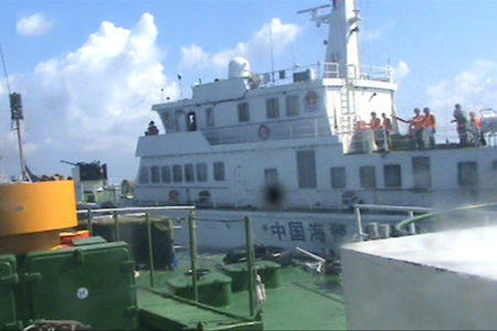 Tàu Cảnh sát Biển Việt Nam 2012 chủ động vòng tránh sự hung hăng của tàu Trung Quốc