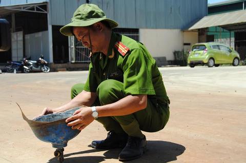 Nắp bình ga nổ tung còn sót lại tại hiện trường