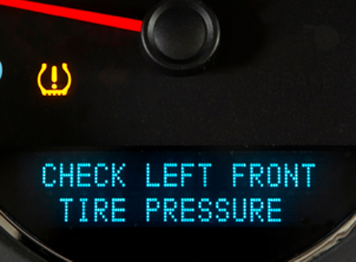 Cảnh báo áp suất lốp: áp suất của một hoặc nhiều lốp xe quá thấp hoặc quá cao. Một hoặc vài lốp cũng có thể đã bị thủng.