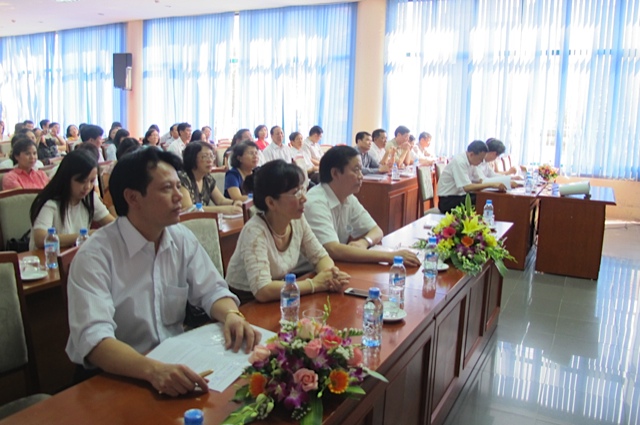 Hơn 200 cán bộ đã về dự hội nghị tập huấn công tác Vì sự tiến bộ phụ nữ của Bộ GTVT