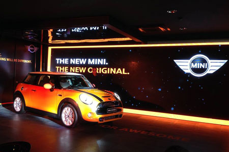 Mini Cooper 2014 chính thức xuất hiện tại thị trường Việt Nam - Ảnh: Bobi.