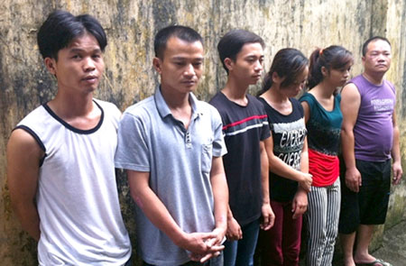 Các con bạc bị bắt quả tang tại nhà Nguyễn Văn Tỉnh