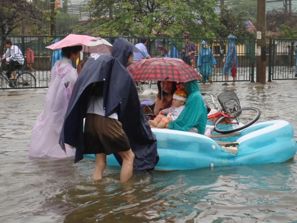 Người dân Thủ đô sẽ phải tiếp tục sống chung với 