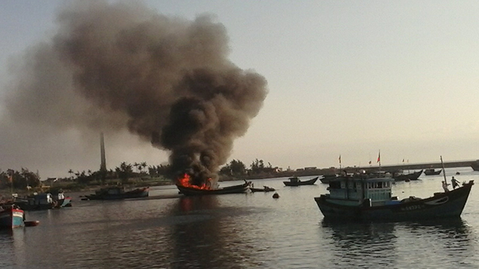 Thời gian gần đây nhiều tàu cá của ngư dân Lý Sơn bị cháy do nhiều nguyên nhân khác nhau