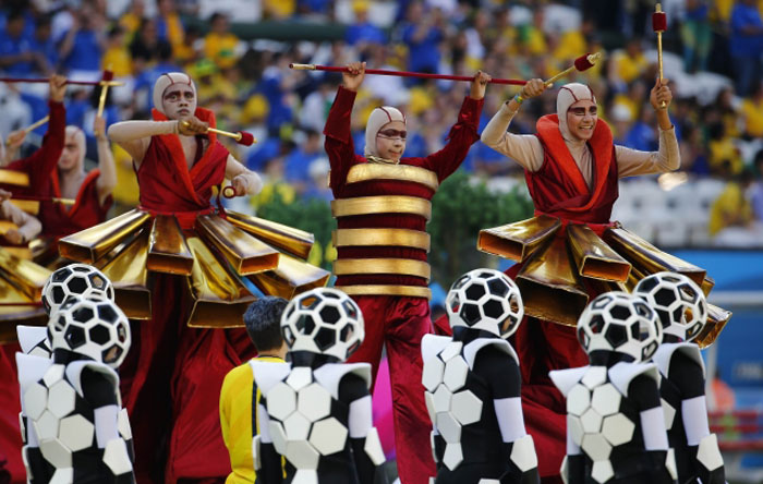 Văn hóa Brazil đã được khéo lèo lồng ghép vào các màn trình diễn tại lễn khai mạc